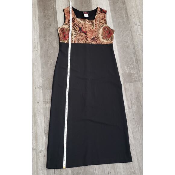 Elegant Strapless Black and Red Paisley Dress - Picture 5 of 6